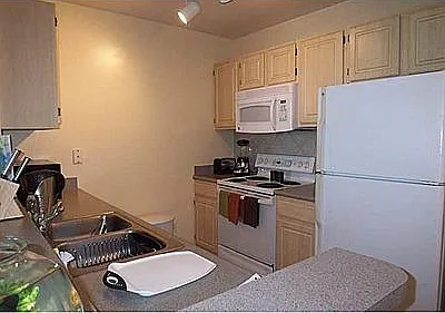 2665 SW 37th Ave #911 — Photo 4