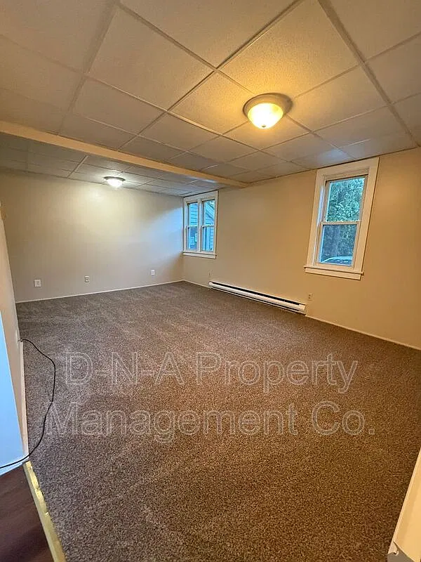 1 bed, 1.0 bath, 550 sqft, $1,150 — Photo 2