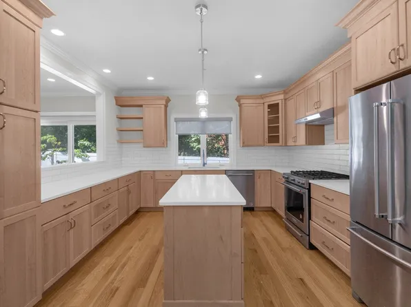 433 Neponset St Unit B, Norwood, MA 02062