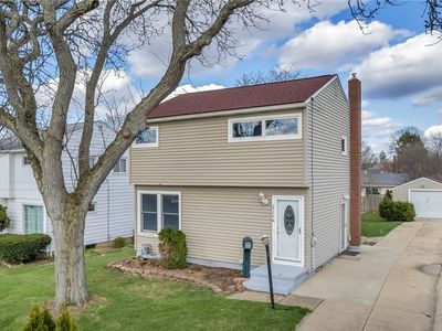 2759 13th St, Cuyahoga Falls, OH, 44223