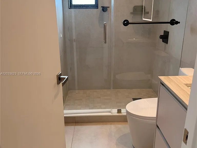 360 NW 40th St — Photo 14