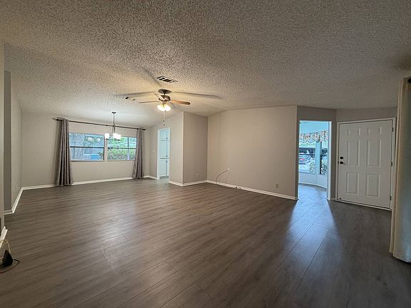 5th image of 442 Bark Circle