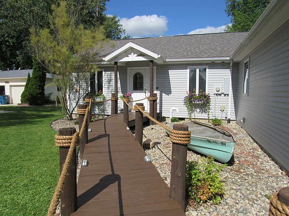 3rd image of 5851 S Woodstrail Dr-57
