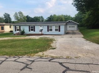 614 E South St, Albion, IN 46701