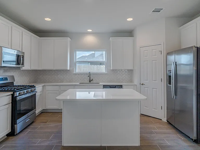 917 Falkland Trce — Photo 20