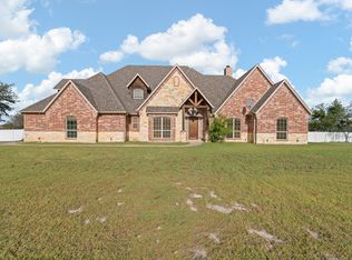 124 True Grit Ct, Weatherford, TX 76088