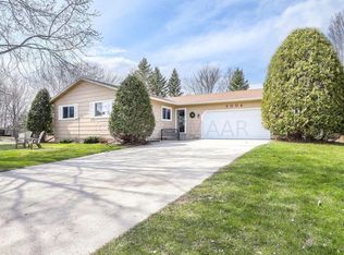 3004 15th Ave S, Moorhead, MN 56560