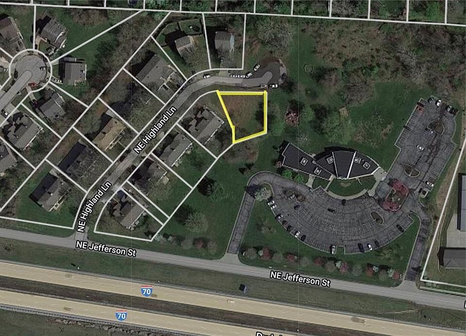 1st image of 416-418 W Highland Ln