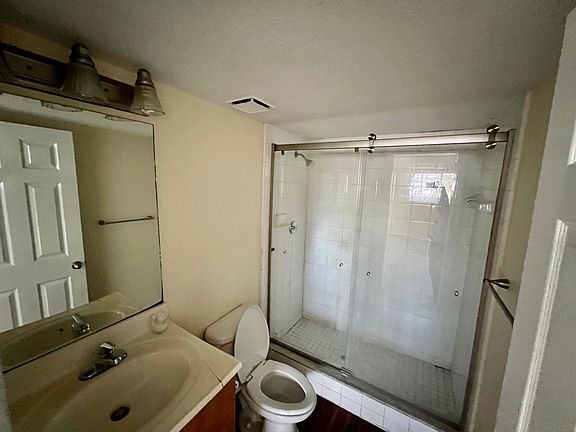 5th image of 5656 Baywater Dr