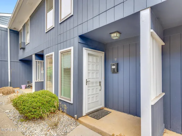 D-7 Hillside Court, Highlands, NJ 07732