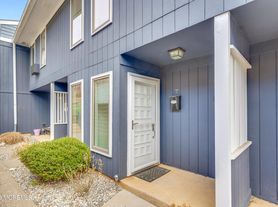 7 Twinlights Ter, Highlands, NJ