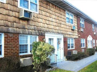 1 Anchorage Ln #2, Oyster Bay, NY 11771