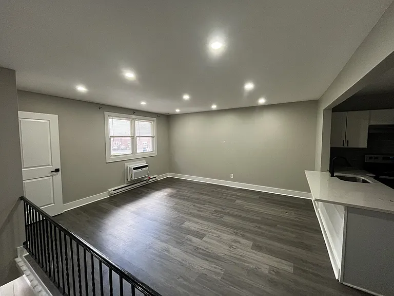 318 Columbia Ave #317 — Photo 14