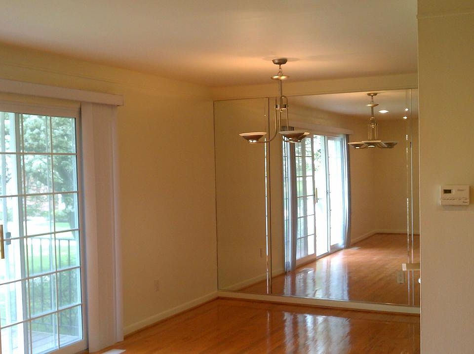 1st image of 454 Fox Hills Dr N APT 1