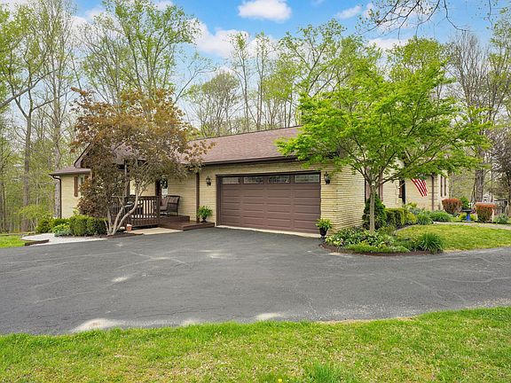 2nd image of 505 Shandell Dr