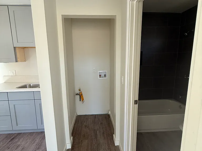 486 N Concord St #486 — Photo 3