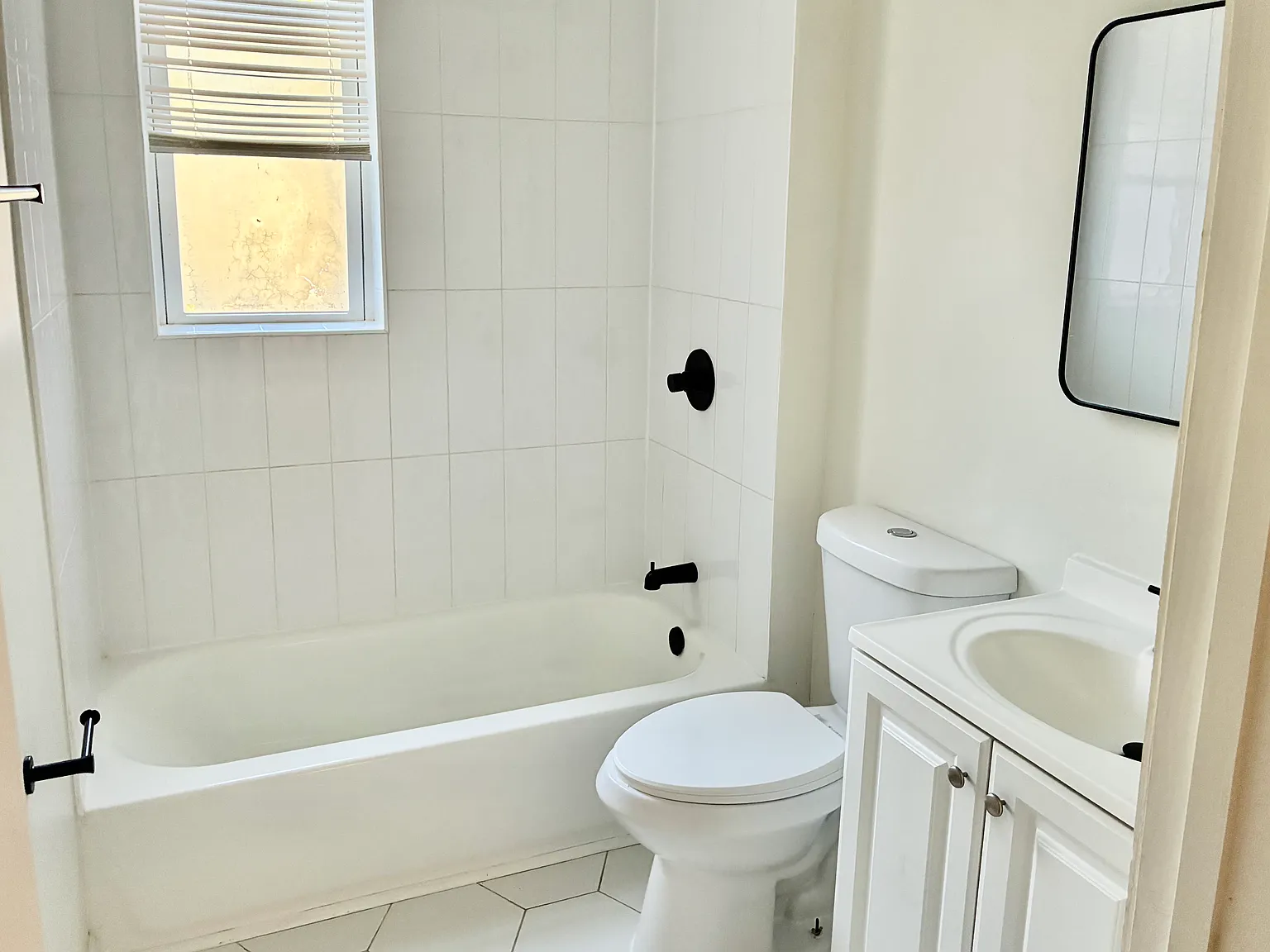 2 bed, 1200 sqft, $1,150 — Photo 3