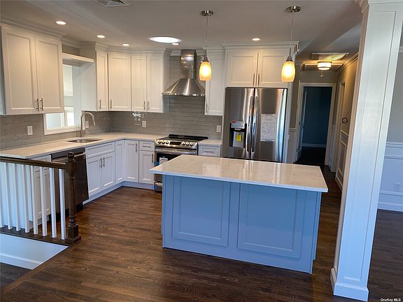 2nd image of 3305 Elliott Blvd