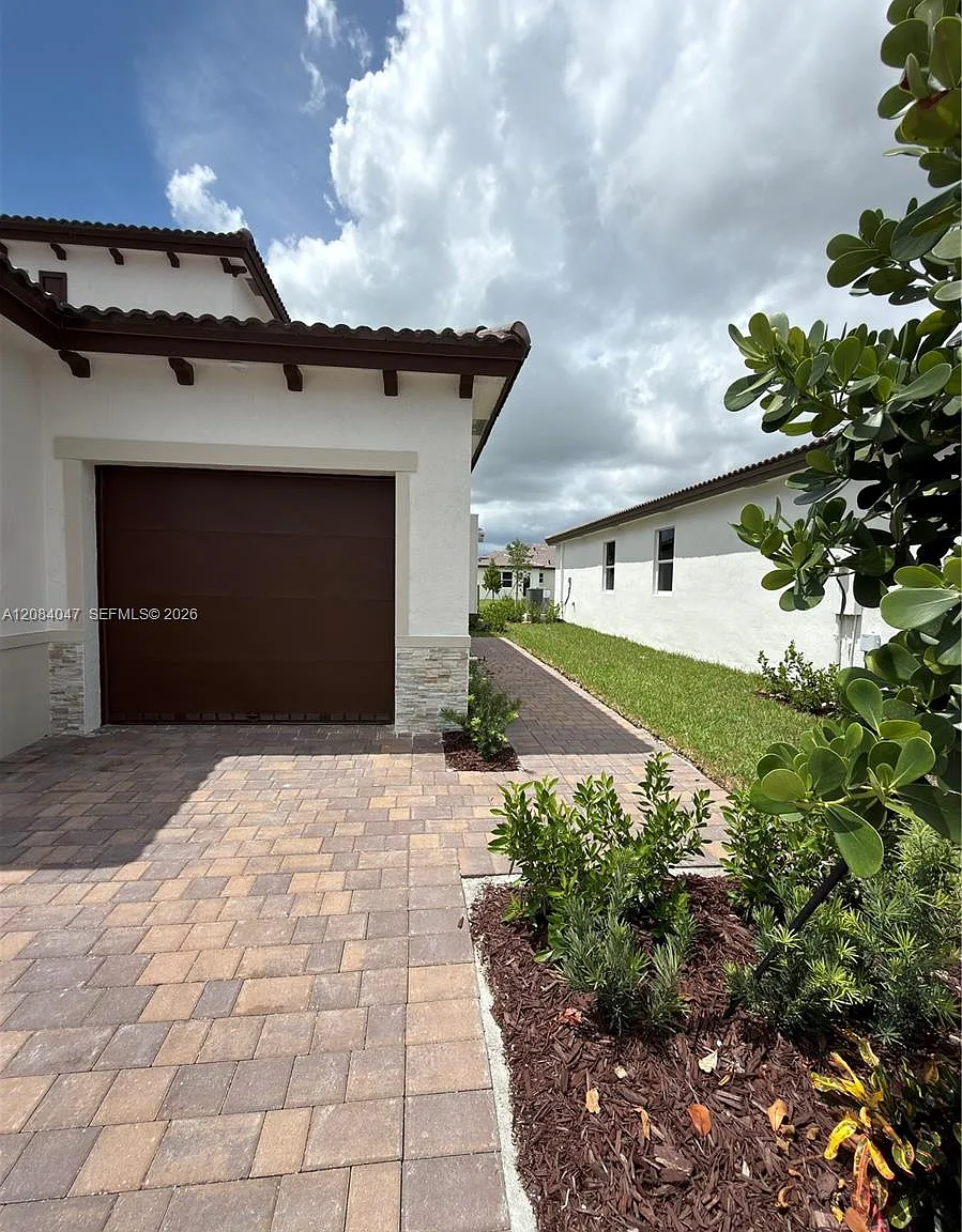 Altamira By Lennar — Photo 1