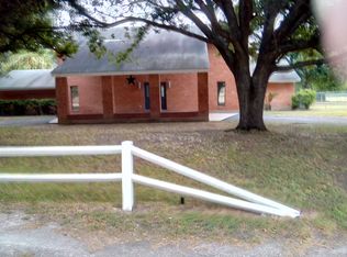 101 River Oak Dr, Seguin, TX 78155
