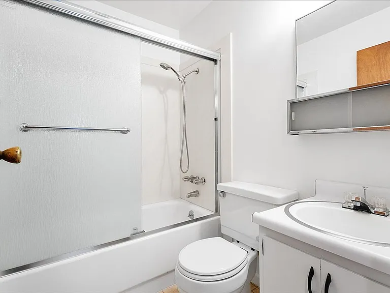 2118 Alameda Ave — Photo 12