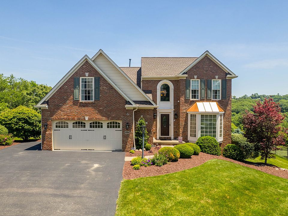 1st image of 1734 Queens Dr