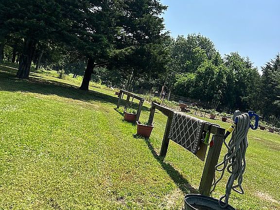 2nd image of 656 N 4420th Rd