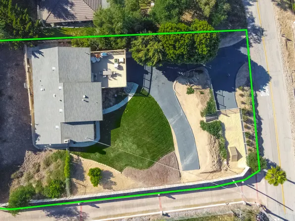 1527 Calavo Dr, Escondido, CA 92026