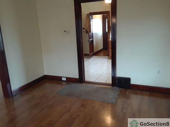 3rd image of 12309 Parkhill Ave