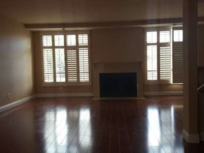 11733 Montana Ave APT 213, Los Angeles, CA, 90049