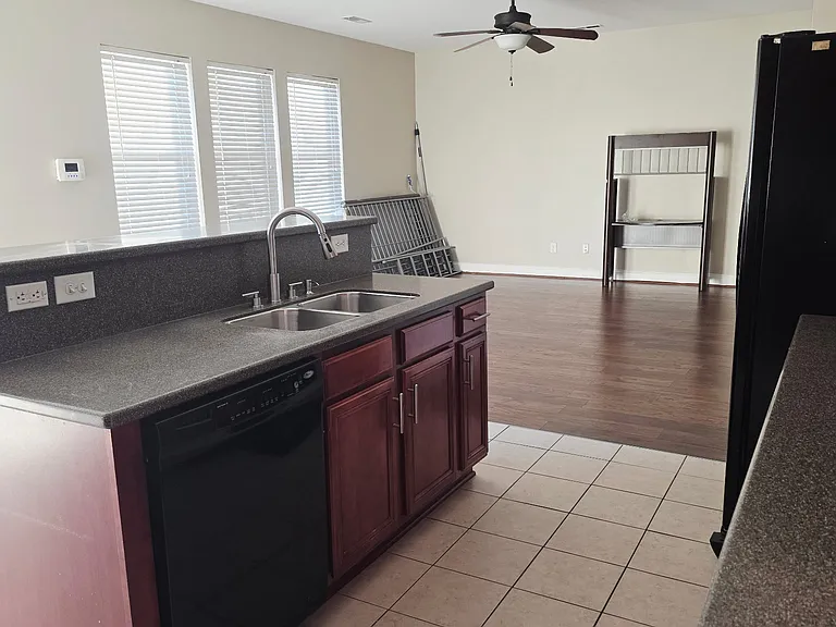 225 Woodbrook Way — Photo 17