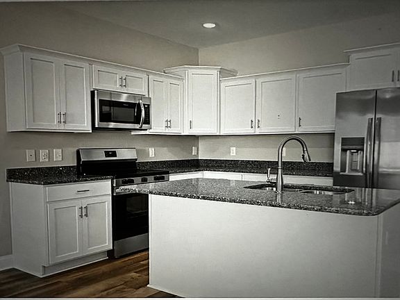 2nd image of 120 Bridge Point Cir