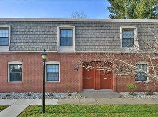 662 Carriage Cir, Pittsburgh, PA