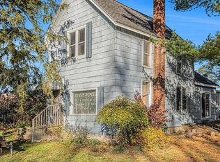 63 E Hunters Creek Rd, Metamora, MI 48455