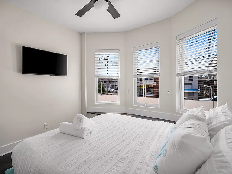 1059 Asbury Ave #1 — Photo 21