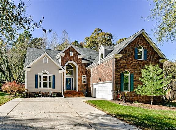 2nd image of 16436 Plantation Woods Dr
