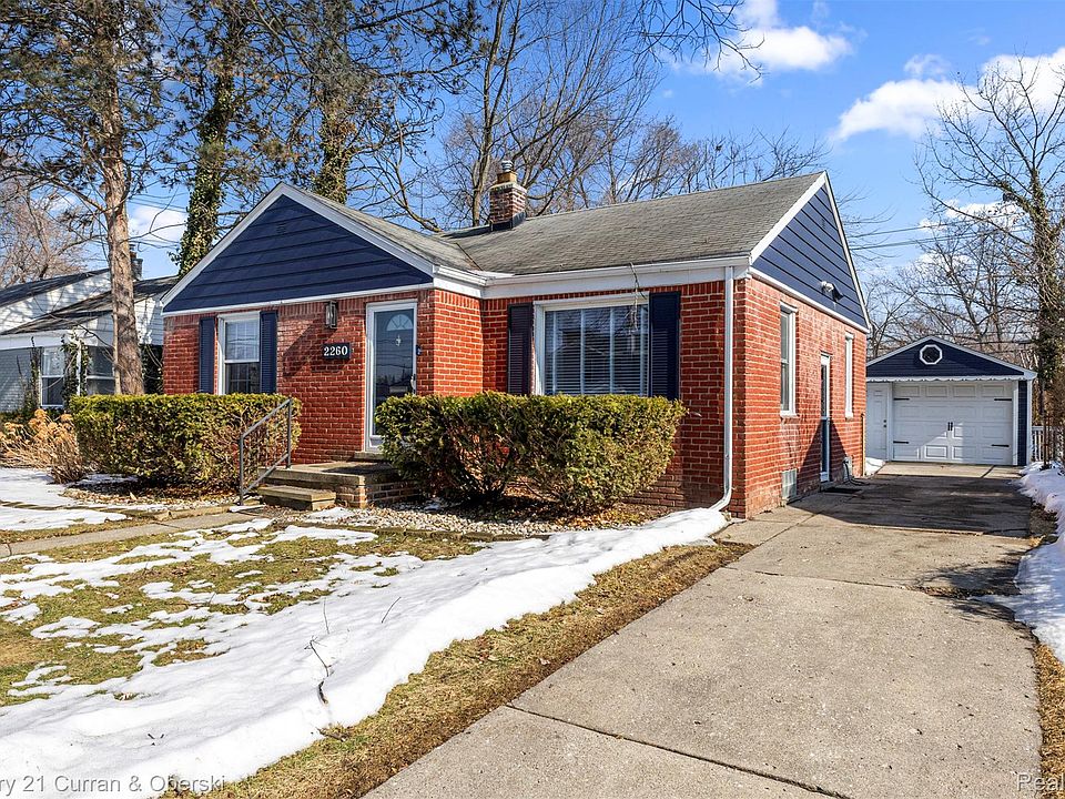 1st image of 2260 Ellwood Ave