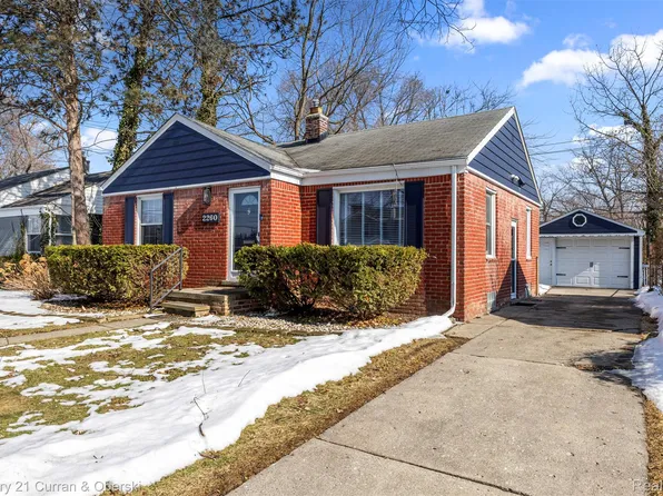 2260 Ellwood Ave, Berkley, MI 48072