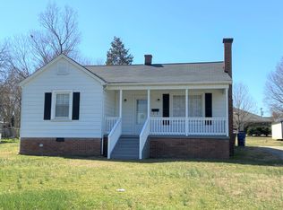 207 S Melville St, Graham, NC 27253