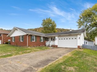 32 Clive Ave, Moundsville, WV 26041