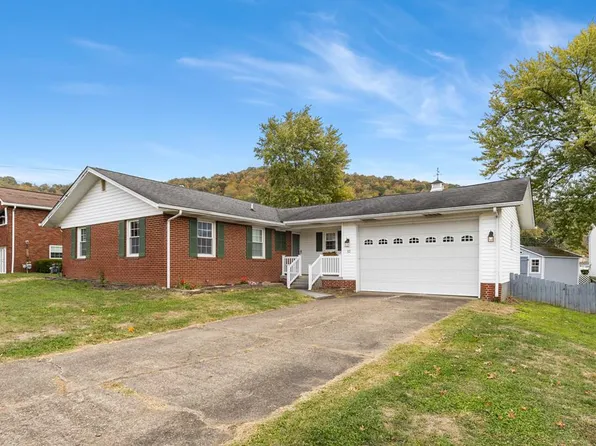 32 Clive Avenue, Moundsville, WV 26041