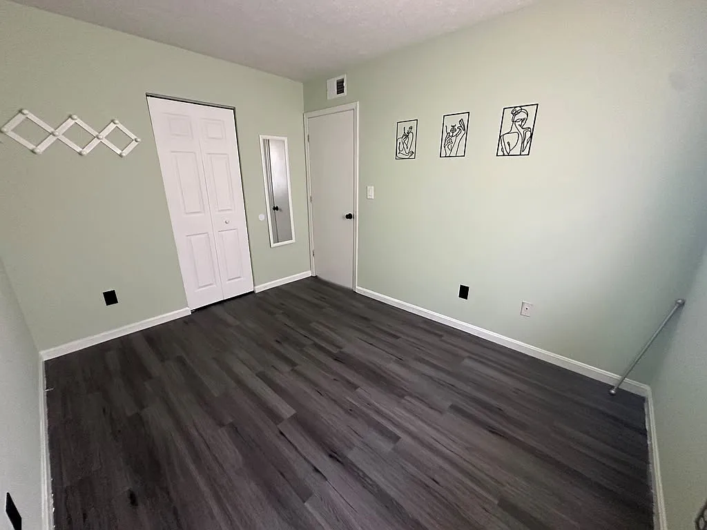 3 bed, 925 sqft, $1,800 — Photo 4