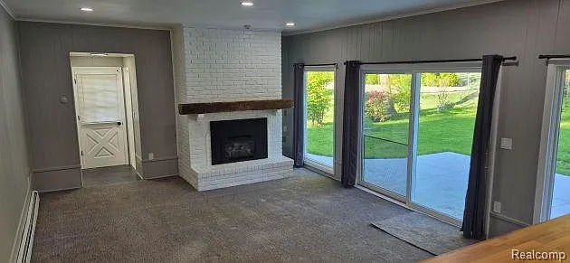 6253 Cramlane Dr — Photo 2