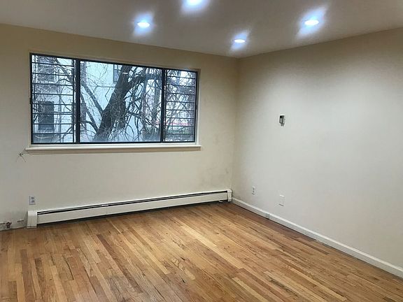 5th image of 57 Cooper St APT 3A