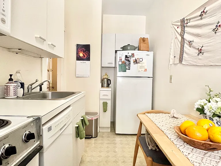 9 Colborne Rd #5 — Photo 5