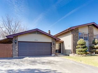 718 N Maple St, Itasca, IL 60143