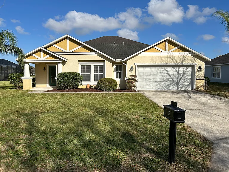 63 Rollins Ln — Photo 1