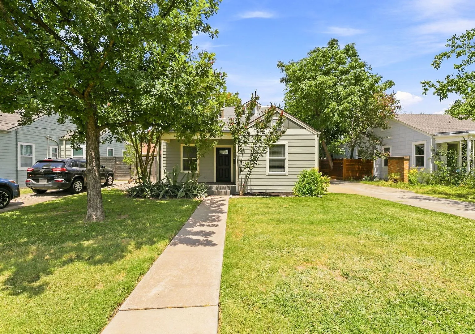 Ut Pre-Lease: 2013 Completely Remodeled 6 Bed / 3 Bath North Campus Home — Photo 1
