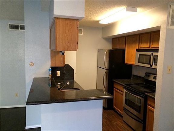 4th image of 2120 El Paseo St APT 1504