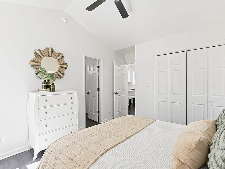 913 Tennyson Dr — Photo 14